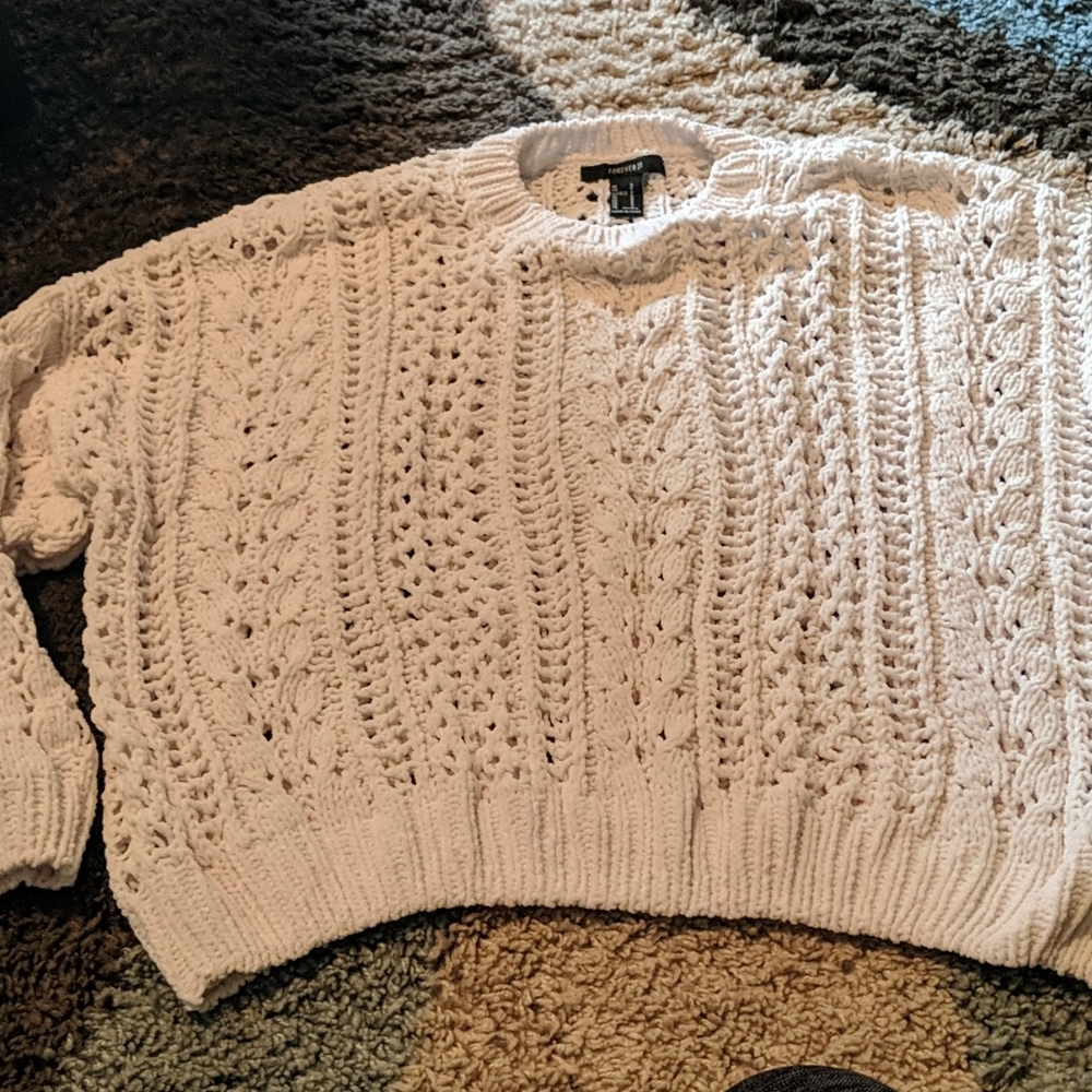 Forever 21 sweater🌟 2 for $10